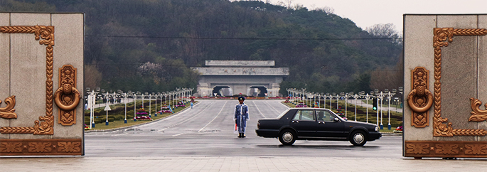 Carro em Pyongyang - Coreia do Norte - Blog INVICTUS